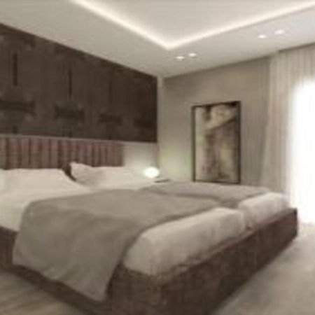 Hotel Vivi La Vita Tirana Esterno foto