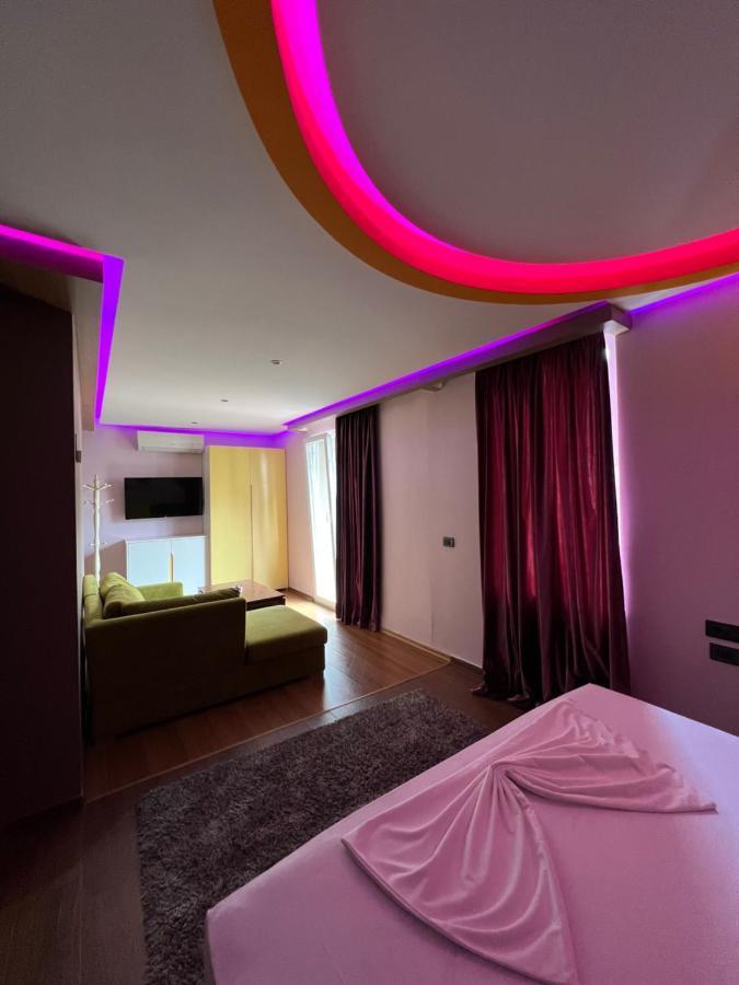Hotel Vivi La Vita Tirana Esterno foto