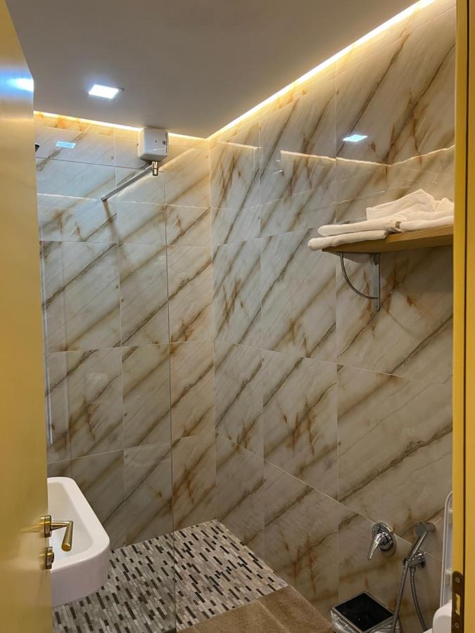Hotel Vivi La Vita Tirana Esterno foto