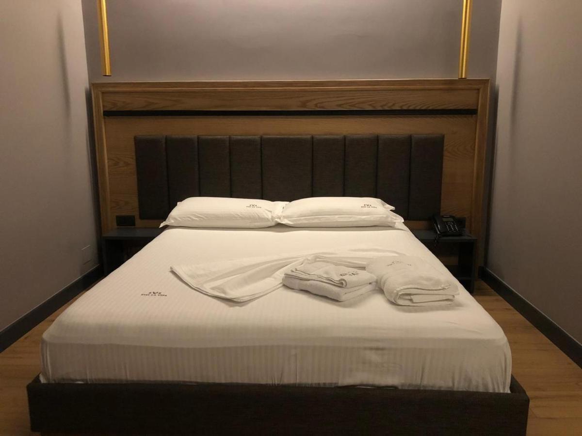 Hotel Vivi La Vita Tirana Esterno foto
