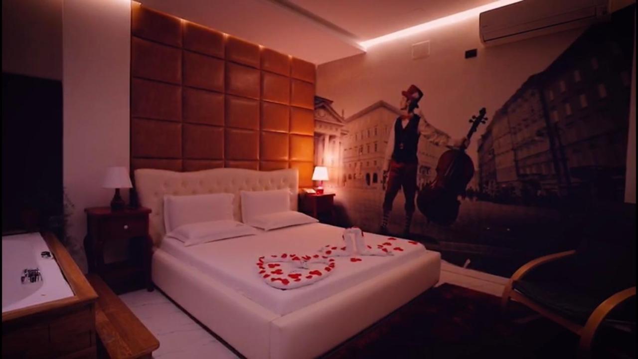 Hotel Vivi La Vita Tirana Esterno foto